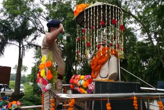 Tribute to martyr in Pakur