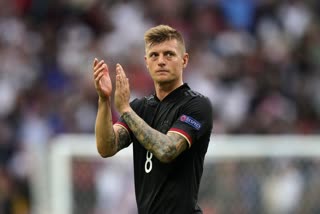 Toni kroos announces retierment