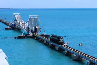 Pamban Rail sensor test  sensor alignment work on Pamban Bridge  ramanathapuram news  ramanathapuram latest news  ramanathapuram Pamban Bridge sensor alignment  Pamban Bridge sensor alignment  பாம்பன் பாலம்  ராமநாதபுரம் செய்திகள்  பாம்பன் பாலத்தில் சென்சார் சீரமைப்பு  பாம்பன் பாலத்தில் சென்சார் கோளாறு  சென்சார் சீரமைப்பு  ரயில் நேரம்