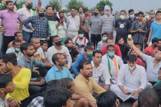 Protest for power connection and supply in Noida