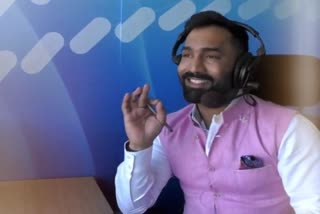 Dinesh Karthik Apologizes For 'Neighbour's Wife' Comment