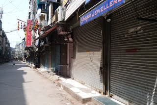 Sadar Bazar cotton market closed for two days to break corona protocol