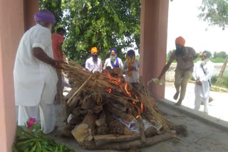 ਆਜ਼ਾਦੀ ਘੁਲਾਟੀ ਸੁਲੱਖਣ ਸਿੰਘ ਨਾਰਲਾ ਦਾ ਸਰਕਾਰੀ ਸਨਮਾਨਾ ਨਾਲ ਅੰਤਿਮ ਸੰਸਕਾਰ