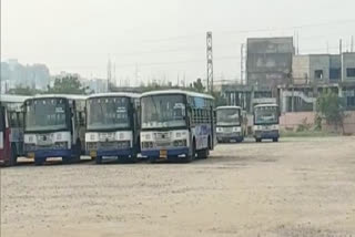 TSRTC  women passengers  Telangana  Telangana bus  Hyderabad  Telangana State Road Transport Corporation  ensure the safety of women passengers  രാത്രിയില്‍ സ്‌ത്രീകള്‍ ആവശ്യപ്പെടുന്നിടത്ത് ബസ് നിര്‍ത്തണം  തെലങ്കാന ആർ.ടി.സി  ഹൈദരാബാദ്  വനിതായാത്രക്കാരുടെ സുരക്ഷ  തെലങ്കാന സ്റ്റേറ്റ് റോഡ് ട്രാൻസ്പോർട്ട് കോർപ്പറേഷൻ  ടി.എസ്.ആർ.ടി.സി