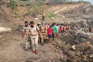 body of a girl was recovered from the Dabur mine in Salanpur Asansol