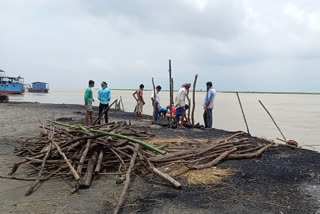 bad condition of cremation ground in sahibganj