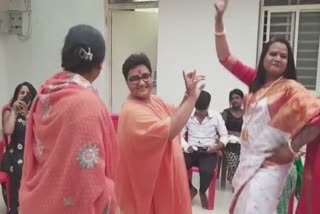Pragya Thakur નો ડાન્સ વિડીયો વાયરલ, કોર્ટમાં જણાવ્યું છે કે તબિયત ઠીક નથી! કોંગ્રેસનો ટોણો