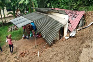 house collapsed due to heavy rain