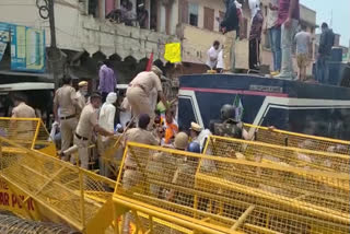 Protesting farmers clash with cops in Haryana's Yamunanagar
