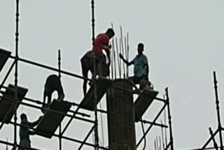 labours-are-working-without-safety-in-dhanbad
