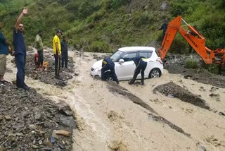 heavy rain in vikasnagar