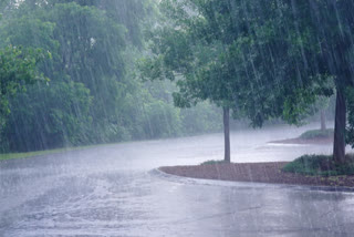 IMD predicts heavy rainfall over Delhi  heavy rainfall  rain alert  കനത്ത മഴയ്‌ക്ക് സാധ്യത  കാലാവസ്ഥ റിപ്പോർട്ട്  മഴ വാർത്തകള്‍