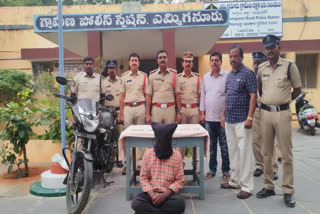 sachivalaya employee killed a lady