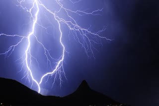 18 killed by lightning in Rajasthan, several injured  രാജസ്ഥാനില്‍ മിന്നലേറ്റ് മരണം  ജയ്പൂർ, കോട്ട, ജലാവർ, ധോൽപൂർ  ജയ്പൂർ പൊലീസ് കമ്മീഷണർ ആനന്ദ് ശ്രീവാസ്തവ  Jaipur Police Commissioner Anand Srivastava