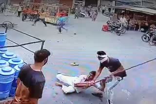 Kaithal railway gate shopkeepers fight