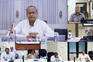 CM गहलोत ने SDRF, पुलिस और सिविल डिफेंस की तारीफ, CM Gehlot praised SDRF, Police and Civil Defense