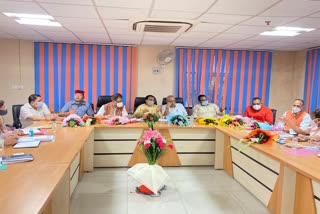 health-minister-dhan-singh-rawat-meeting