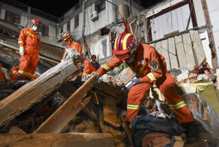 Rescue operation at collapse hotel in China