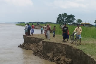 Locals in fear as Ganges soil erosion engulf acres of land in Malda