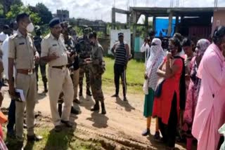 women-reached-to-grab-land-in-ranchi