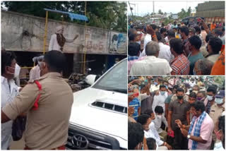 farmers protest for paddy money at duvva west godavari district