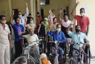 کاشی پور: معذوزو افراد کا وزیر سے پنشن کا مطالبہ