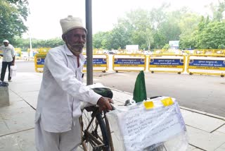 હરશી રામ ફરીથી સુત્રાપાડાથી ગાંધીનગર સાયકલ લઈને આવ્યા