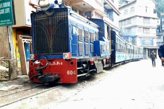 google-shoots-advertisement-in-darjeeling-toytrain