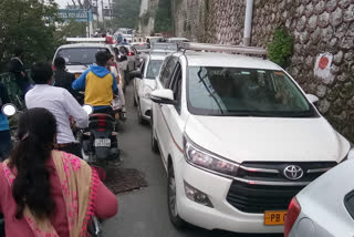 Traffic jam in Mussoorie