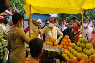 CM shares school time things with Salim