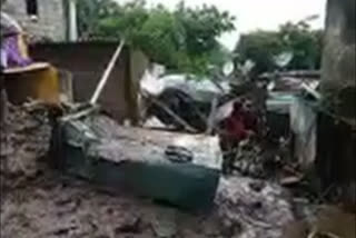 mumbai 17 people killed after a wall collapse in chemburs