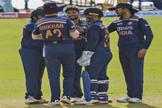 Ind vs SL, 1st ODI: Karunaratne, Chameera propel hosts to 262/9