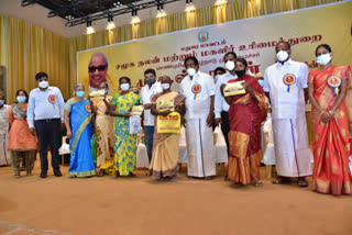 ministers, welfare, scheme, function, mdu  welfare scheme  madurai minister welfare scheme function  madurai news  madurai latest news  Minister of Commercial Taxes and Securities Registration Murthy  Minister of Commercial Taxes and Securities Registration Murthy welfare scheme  வணிகவரி மற்றும் பத்திர பதிவுத்துறை அமைச்சர் மூர்த்தி பேட்டி  வணிகவரி மற்றும் பத்திர பதிவுத்துறை அமைச்சர் மூர்த்தி  திமுக  மதுரை செய்திகள்  பெண்களுக்கு திருமண நிதி உதவி வழங்கும் நிகழ்ச்சி  மதுரையில் பெண்களுக்கு திருமண நிதி உதவி, தாலிக்கு தங்கம் வழங்கும் நிகழ்ச்சி  நிதியமைச்சர் பி டி ஆர் பழனிவேல் தியாகராஜன்  Finance Minister ptr Palanivel Thiagarajan  Marriage financial support scheme for women  நிதி உதவி வழங்கும் நிகழ்ச்சி