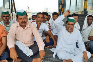 مظفرنگر: بھارتیہ کسان یونین کا زرعی قوانین کے خلاف احتجاج جاری