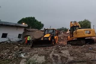 gurugram building collapse