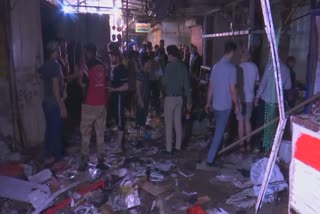 Roadside bomb kills 30 in Baghdad market