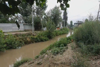irrigation department issues flood alert and appeals to people to be careful in budgam