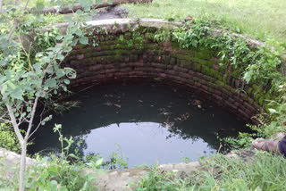 A Lady jump to a well with her 2 girl child in Purulia while two childs are dead