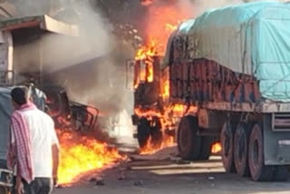 Truck got fire on NH 57 in Muzaffarpur