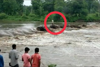 Video: Farmer stranded in Arunavati river bridge