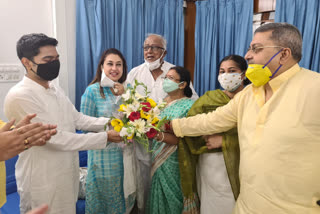 abhishek banerjee meets trinamool mp to set strategy against modi government inside parliament