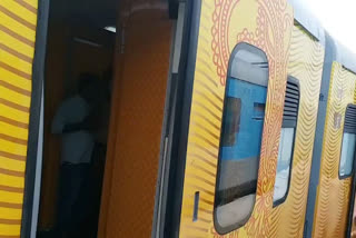 delhi news, Upgraded smart coaches,  भारतीय रेल