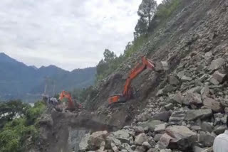 badrinath-highway-closed