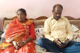 Archer Deepika Kumari's parents
