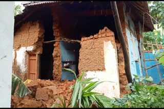 house collapsed due to heavy rain