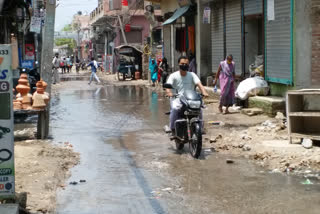 Delhi News, गंदा और बदबूदार पानी, dirty and smelly water