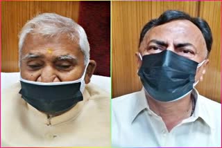 protest of Opposition with black mask in Legislative Council