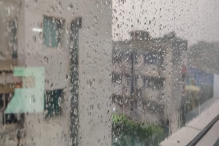 delhi rain news  rain updates delhi news  delhi incessant rain  IMD  delhi thunderstorm news  delhi waterlogging news  ഡല്‍ഹി മഴ വാര്‍ത്ത  മഴ ഡല്‍ഹി  ഡല്‍ഹി മഴ  കനത്ത മഴ ഡല്‍ഹി  ഡല്‍ഹി കാലാവസ്ഥ  ഡല്‍ഹി ഓറഞ്ച് അലര്‍ട്ട് വാര്‍ത്ത