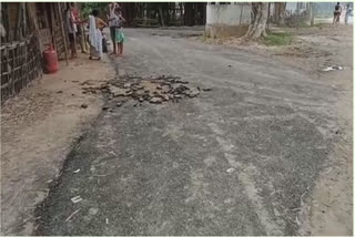 local-irked-over-pathetic-road-conditions-in-jorhat