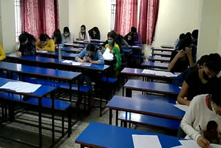 Students get relief due to opening of coaching institute In hamirpur
